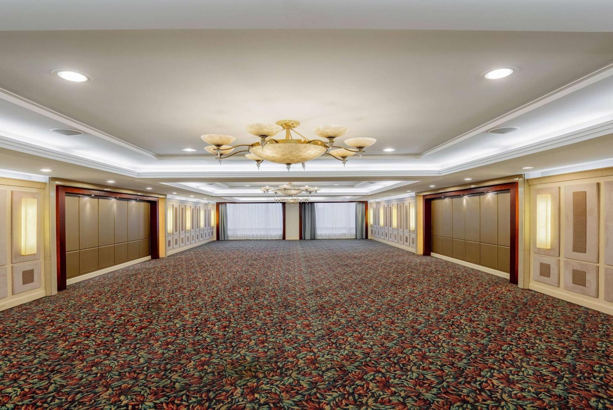 Hotel Ramada Beijing North Changping Esterno foto