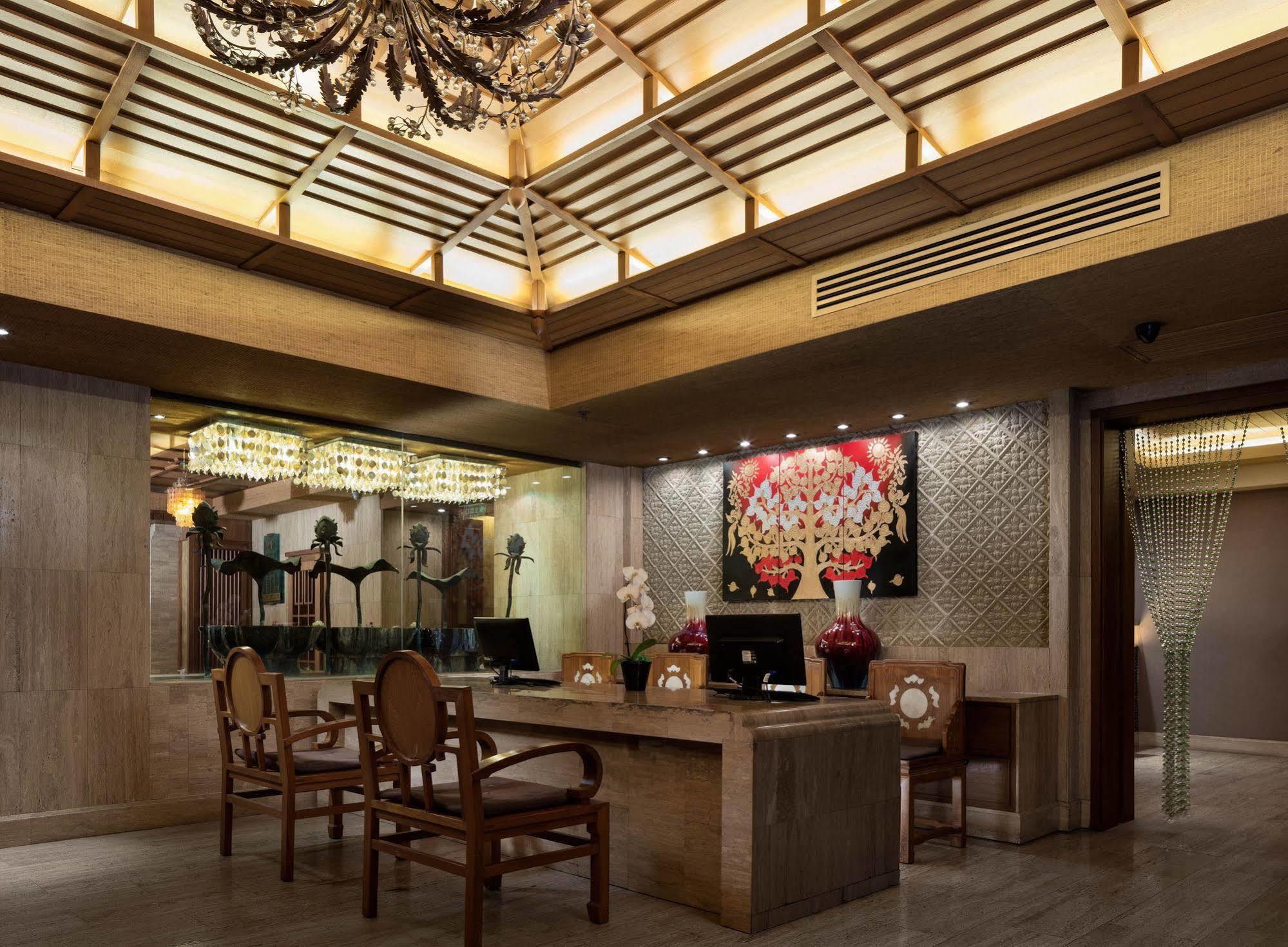 Hotel Ramada Beijing North Changping Esterno foto